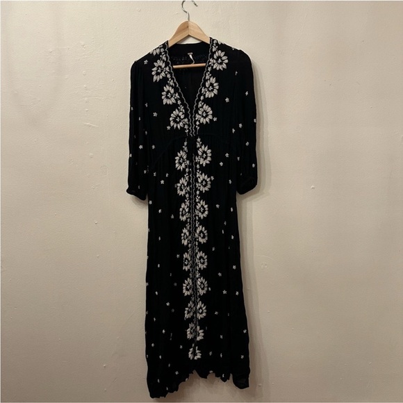 Free People Embroidered Floral Boho Fable Gauzy Midi Maxi Dress - Picture 2 of 9